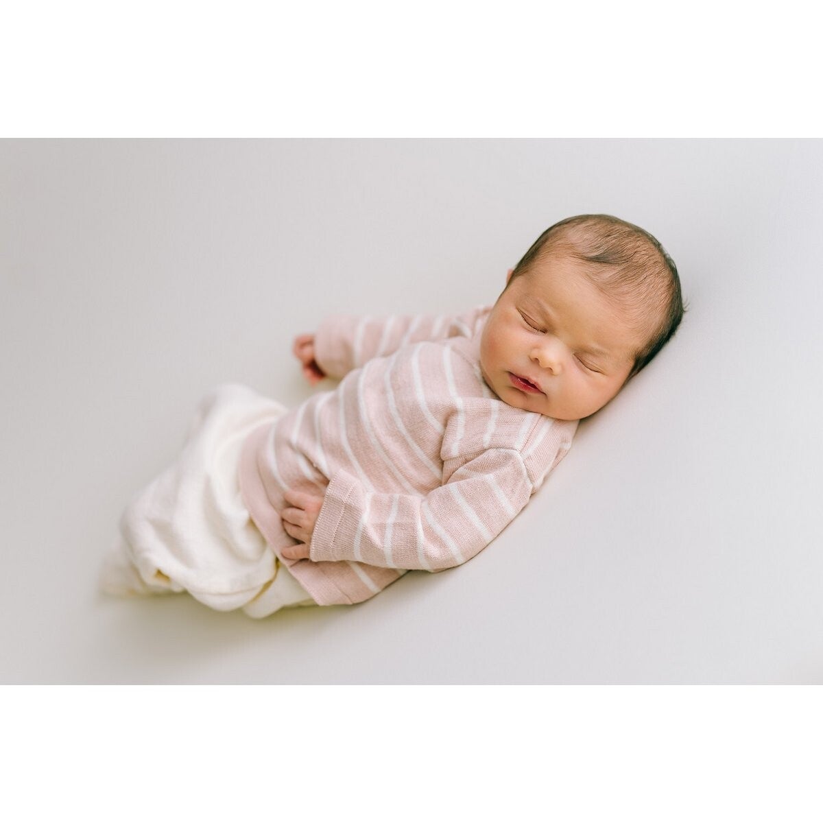 Newbornset - VEST, BROEK MUTS - ROZE GESTREEPT