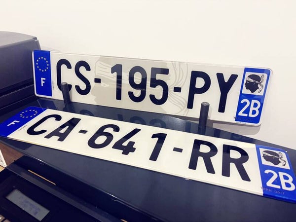 Plaques d’immatriculation homologuées UE – Tête de Maure – Département 2A / 2B