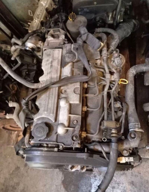 MOTOR MAZDA 323 2.0 2002