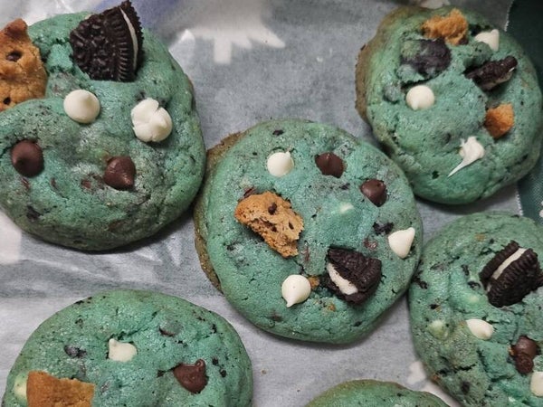 Monster cookie