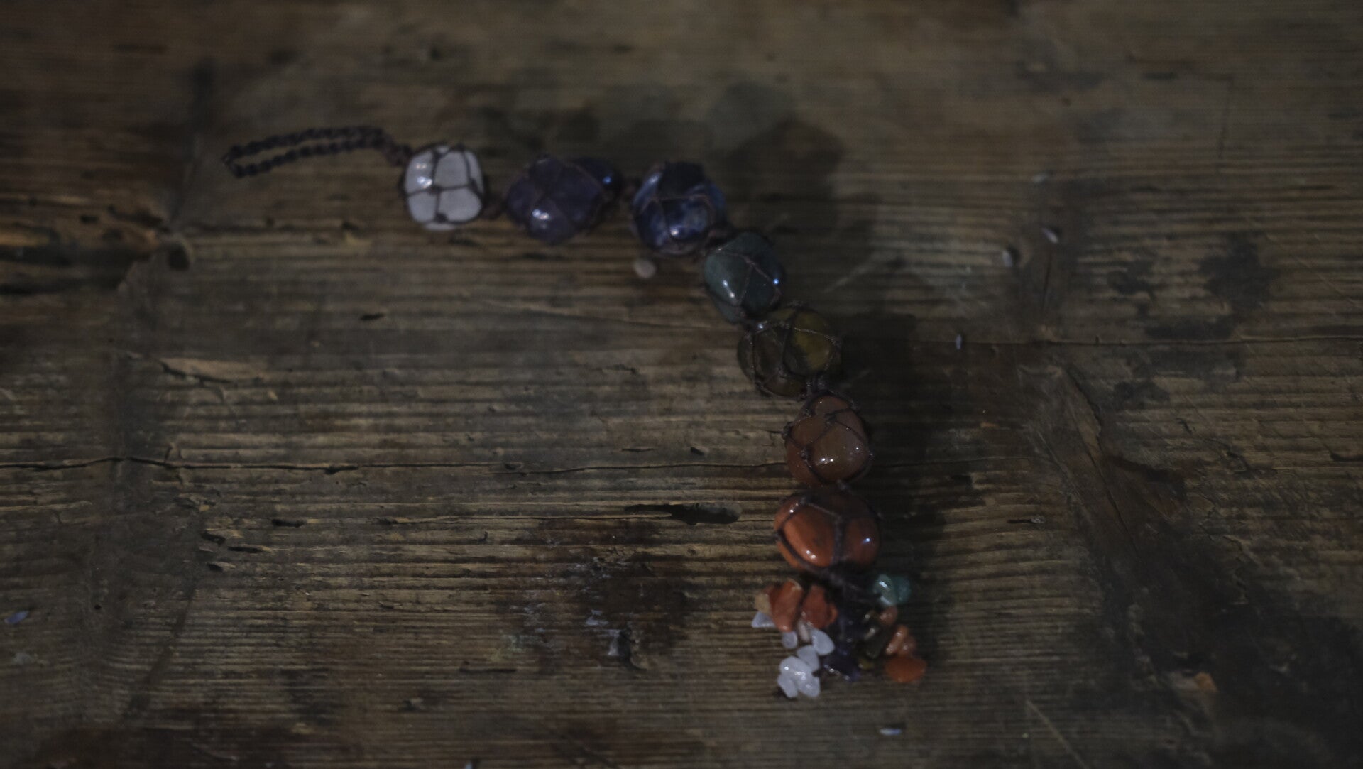 Zawieszka z kamieni naturalnych 7 czakr