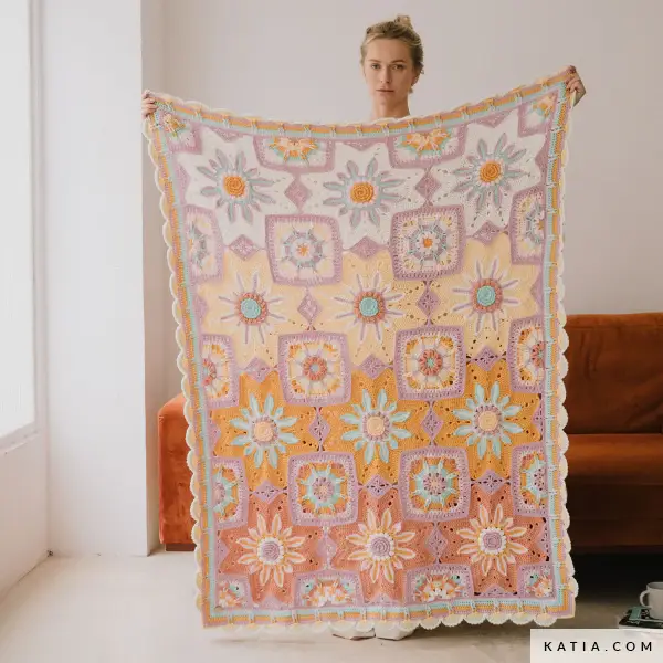 Katia Stars In Bloom Cal (Pastel) PRE ORDER