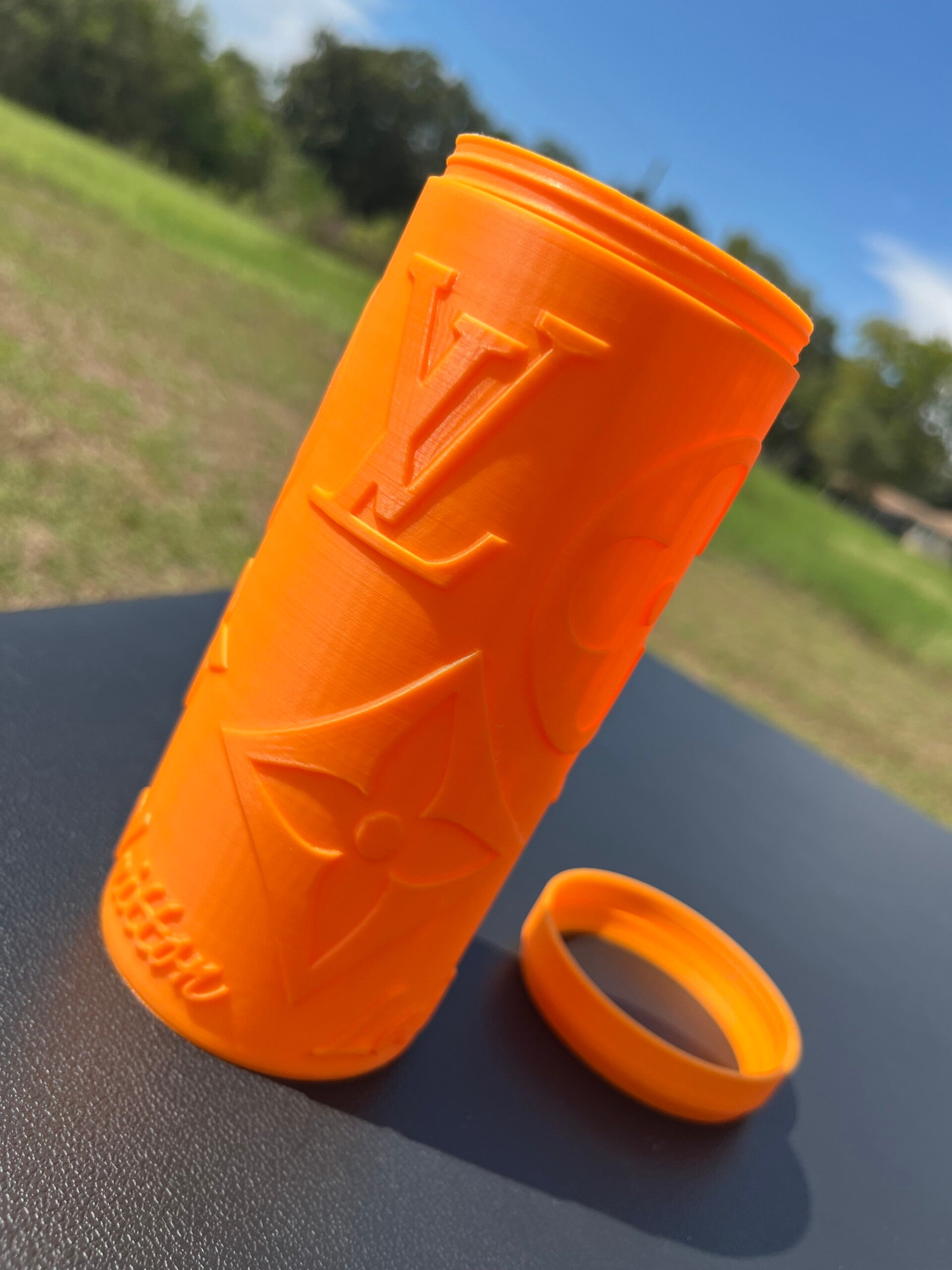 Lv koozie slim