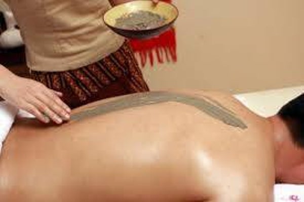 Boue colonne et massage du dos