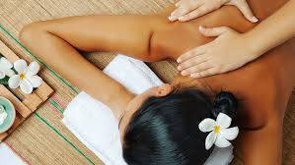 Rituel Balinais Cinq Mondes