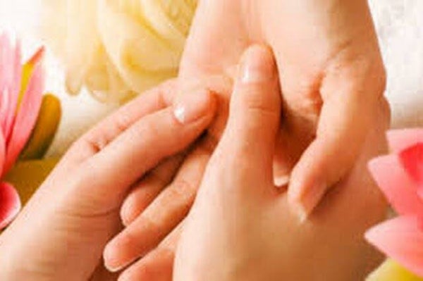 Soin des mains Balinais