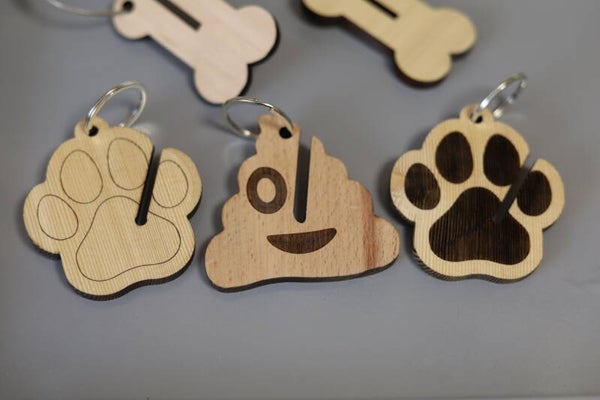 Hundekothalter Pfote Haufen