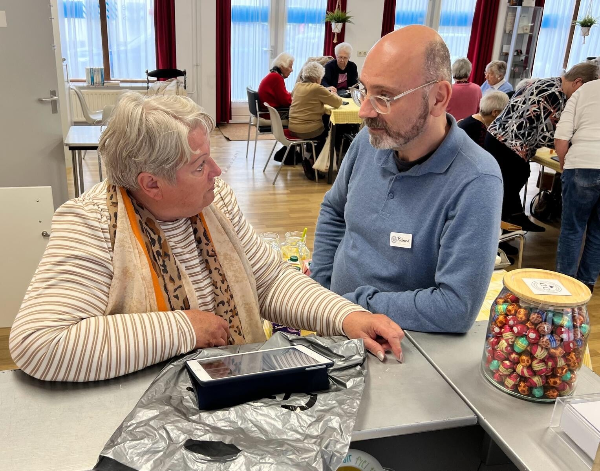 Hulp bij tablet - Digitaal Spreekuur Dubbeldammers voor Dubbeldammers