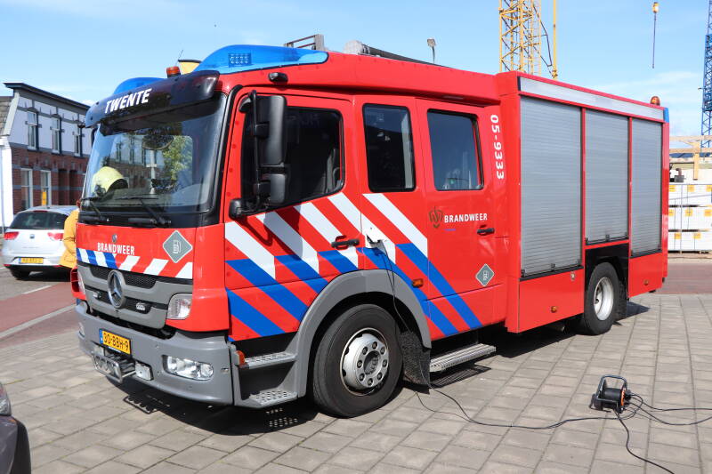 VB-TS 19-8030 VRZ, Akomstig van VRT Borssele (Regionaal) 05-9333 ex Enschede 05-4131