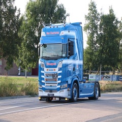 img_4005-standard.jpg