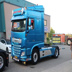 img_4080-standard-vkzeaa.jpg