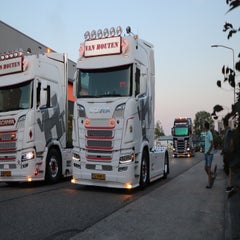 img_4145-standard.jpg