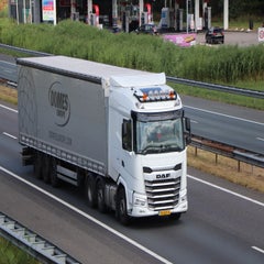 img_4687-standard-c2cbsz.jpg
