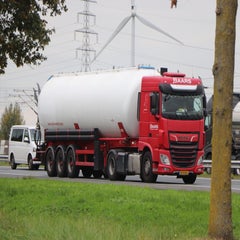 img_5401-standard-yb60e4.jpg