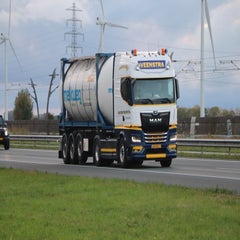 img_5598-standard.jpg