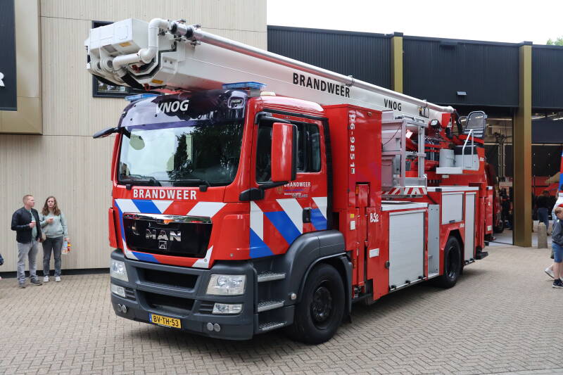 Reserve-HW 06-9851 VNOG Regionaal Inzetbaar, Afkomstig van Enschede 05-4152 