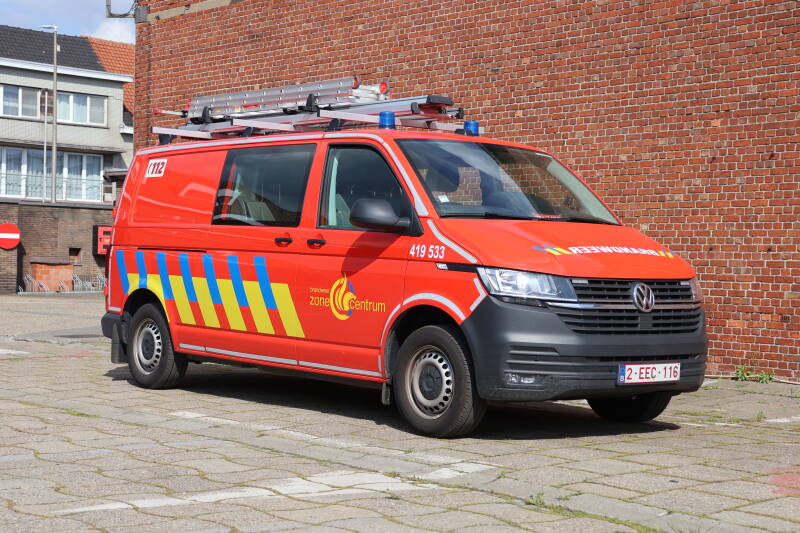 Personeel/materiaalwagen 419533 Brandweerzone Centrum post Zelzate