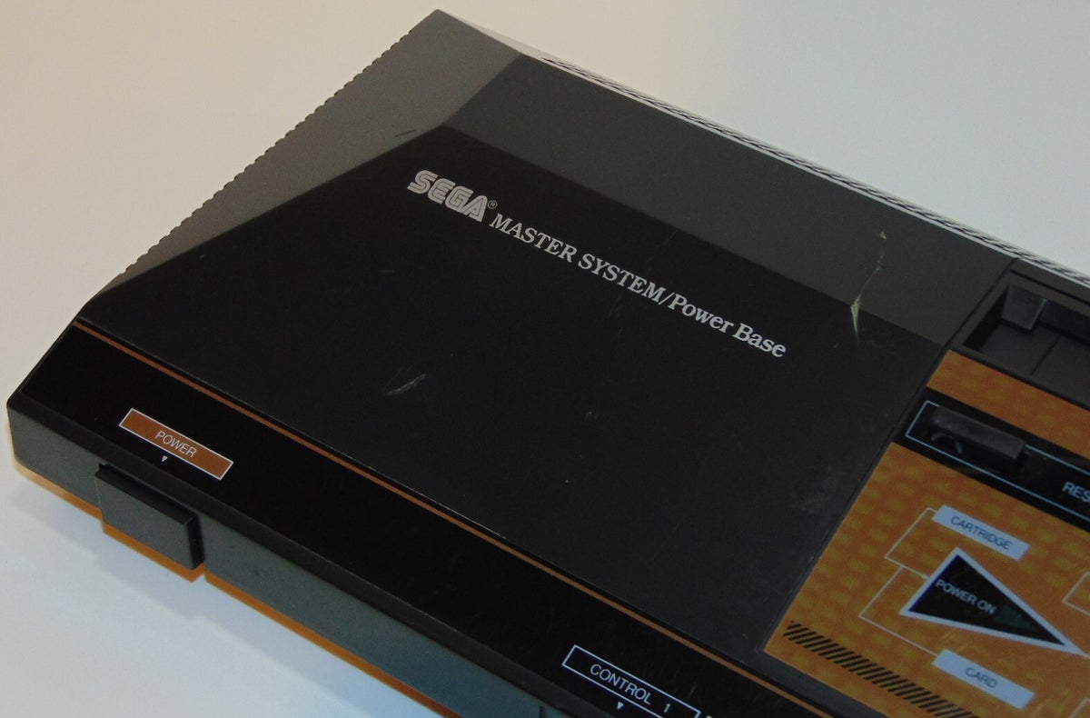 SEGA MASTER SYSTEM plus console built in games Hang
