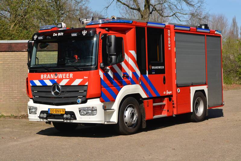 Kenteken: 00-BNV-9 Roepnummer: 09-0831 Type voertuig: TS7 LD3200 T1500 Merk &amp; Type: Mercedes Benz 1527F36[Atego] Opbouw: Ziegler Brandweertechniek Bouwjaar: 2019 In dienst: 2019 Uit dienst:
