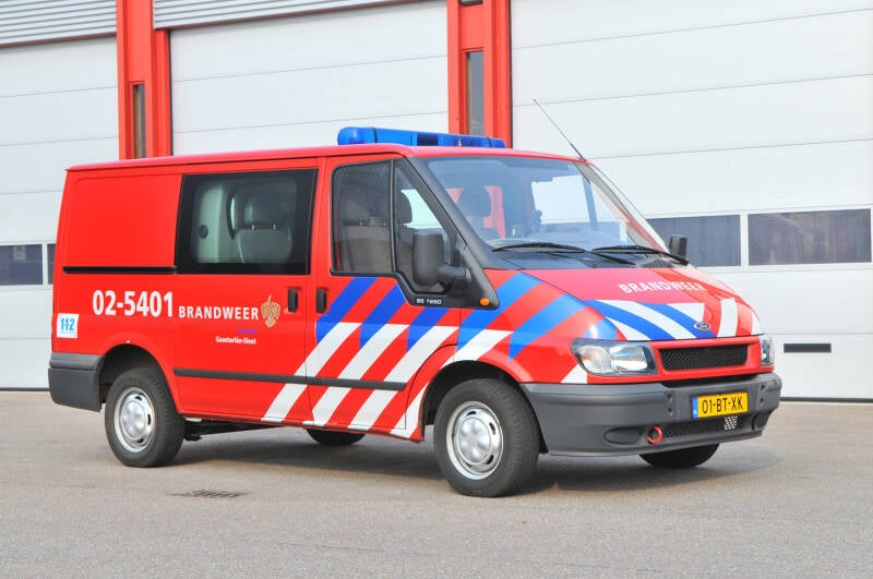 Kenteken: 01-BT-XK Roepnummer: 02-5401 Type voertuig: PM6 Merk &amp; Type: Ford Transit 85T260-2,0D Opbouw: Bouwjaar: 2005 In dienst: 2005 Uit dienst: 2012