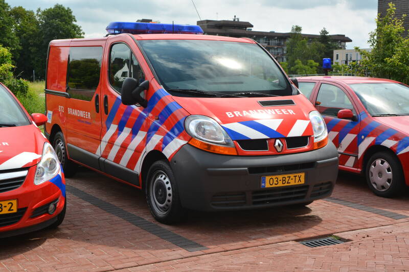 Kenteken: 03-BZ-TX Roepnummer: 66-872 > 16-2282 Type voertuig: GM5 Merk &amp; Type: Renault Trafic 1,9DCi Opbouw: Kempenaar Bouwjaar: 2006 In dienst: 2006 Uit dienst: