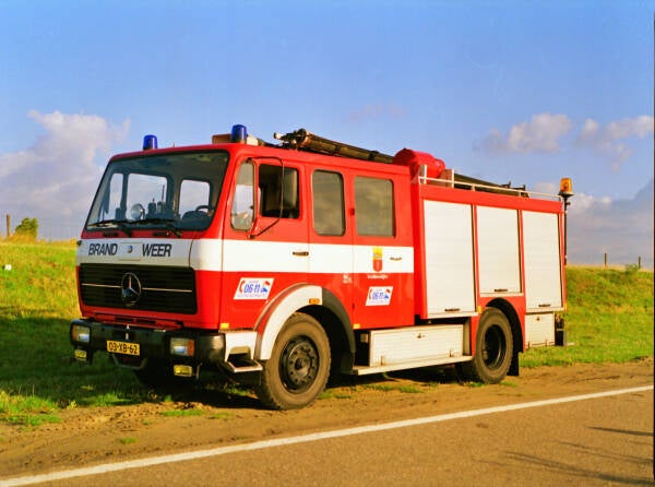 Kenteken: 03-XB-62 Roepnummer: 745 > 4745 Type voertuig: TS10 LD2800 HD280 T1500 Merk &amp; Type: Mercedes Benz 1017F36 Opbouw: den Hartog-Ziegler Bouwjaar: 1980 In dienst: 1980 Uit dienst: 1999