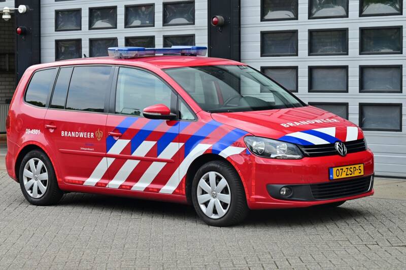 Kenteken: 07-ZSP-5 Roepnummer: 09-4501 Type voertuig: DA Merk &amp; Type: Volkswagen Touran 1,6TDi Opbouw: Bouwjaar: 2013 In dienst: 2024 Uit dienst: Standplaats: Utrecht - Schepenbuurt