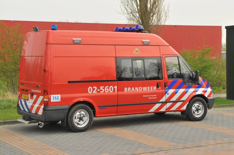 Kenteken: 09-BB-KL Roepnummer: 02-5601 Type voertuig: PM7 Merk &amp; Type: Ford Transit 2,5D Opbouw: Visser Bouwjaar: 2002 In dienst: 2002 Uit dienst: 2020