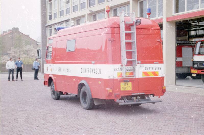 Kenteken: 09-NB-73 Roepnummer: 872 > 882 Type voertuig: WO Merk &amp; Type: Magirus Deutz 90M5.3FV Opbouw: Brandweer Bouwjaar: 1980 In dienst: 1980 Uit dienst: 1990
