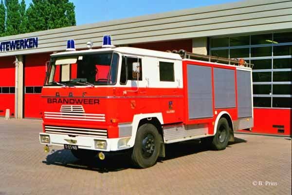 Kenteken: 11-05-NB Roepnummer: 846 > 7131 Type voertuig: TS7 LD2800 HD280 T2000 P250 Merk &amp; Type: DAF FF1600DT360 Opbouw: den Hartog-Ziegler Bouwjaar: 1976 In dienst: 1976 Uit dienst: 1995