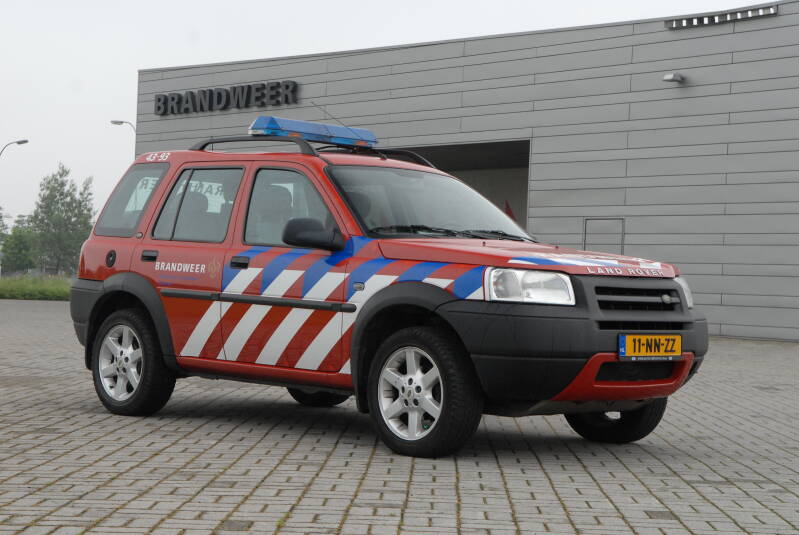 Kenteken: 11-NN-ZZ Roepnummer: 19-4393 Type voertuig: DA-OVD Merk &amp; Type: Landrover Freelander ETd4 Opbouw: Bouwjaar: 2004 In dienst: 2004 Uit dienst: 2009 Standplaats: Middelburg - Stromenweg. Regionaal voertuig.