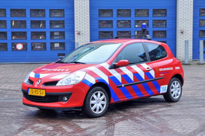 Kenteken: 12-XS-SJ Roepnummer: 39-982 Type voertuig: DA-PR Merk &amp; Type: Renault Clio 1.5DCi Opbouw: Bouwjaar: 2007 In dienst: 2007 Uit dienst: 2012