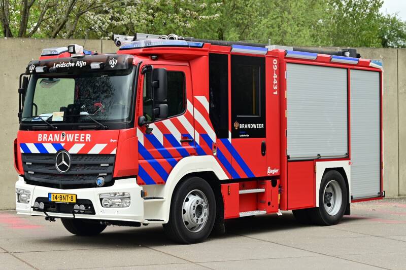 Kenteken: 14-BNT-8 Roepnummer: 09-4431 Type voertuig: TS7 LD3200 T1500 Merk &amp; Type: Mercedes Benz 1527F36[Atego] Opbouw: Ziegler Brandweertechniek Bouwjaar: 2019 In dienst: 2019 Uit dienst: Standplaats: Utrecht - Leidsche Rijn