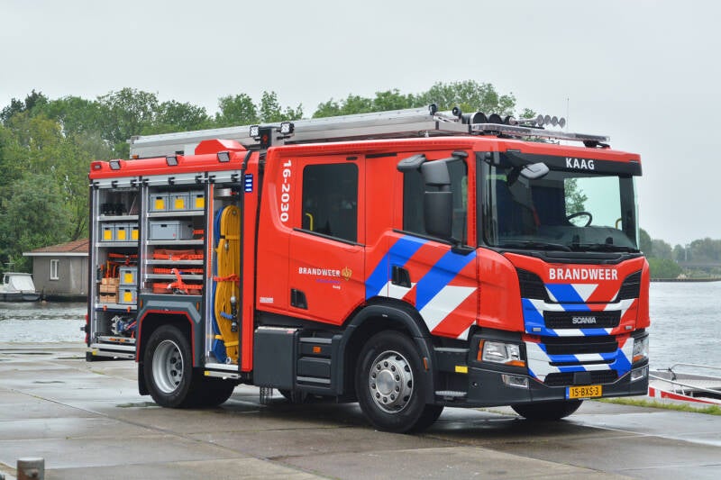 Kenteken: 15-BXS-3 Roepnummer: 16-2030 Type voertuig: TS7 LD3000 HD400 T2000 Merk &amp; Type: Scania P320B4x2NZ31L Opbouw: Kenbri-Rosenbauer Bouwjaar: 2024 In dienst: 2024 Uit dienst: