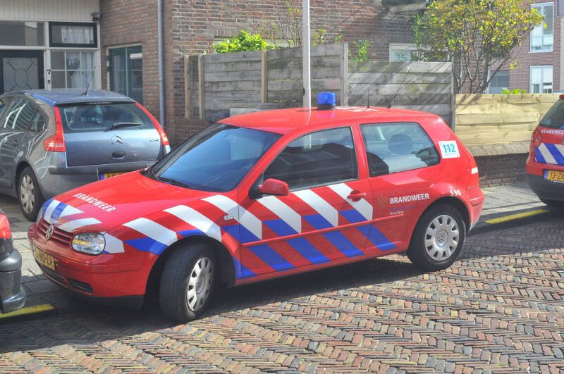 Kenteken: 15-ND-LR Roepnummer: 598 Type voertuig: DA Merk &amp; Type: Volkswagen Golf 1,9TDi Opbouw: Bouwjaar: 2003 In dienst: 2003 Uit dienst: 2013. Regionaal voertuig