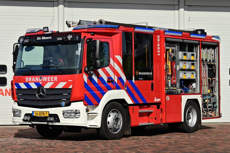 Kenteken: 16-BPB-7 Roepnummer: 09-4331 Type voertuig: TS7 LD3200 T1500 Merk &amp; Type: Mercedes Benz 1527F36[Atego] Opbouw: Ziegler Brandweertechniek Bouwjaar: 2019 In dienst: 2020 Uit dienst: