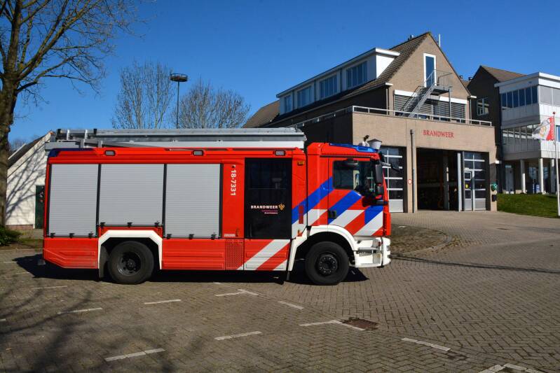 Kenteken: 16-BRT-2 Roepnummer: 18-7331 Type voertuig: TS7 LD3000 HD250 T3000 Merk &amp; Type: MAN 15.290BF[TGM] Opbouw: Kenbri-Rosenbauer Bouwjaar: 2021 In dienst: 2021 Uit dienst: