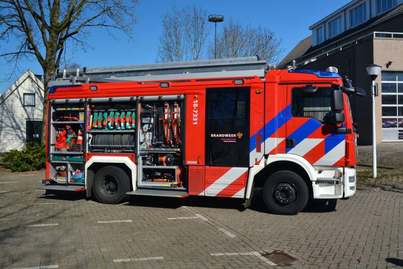 Kenteken: 16-BRT-2 Roepnummer: 18-7331 Type voertuig: TS7 LD3000 HD250 T3000 Merk &amp; Type: MAN 15.290BF[TGM] Opbouw: Kenbri-Rosenbauer Bouwjaar: 2021 In dienst: 2021 Uit dienst: