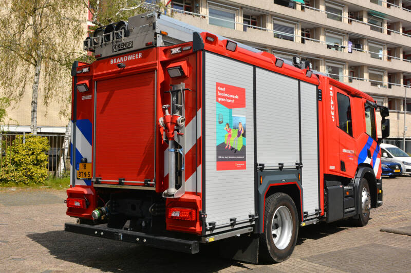 Kenteken: 18-BTN-5 Roepnummer: 16-4230 Type voertuig: TS7 LD3000 HD400 T2000 Merk &amp; Type: Scania P320B4x2NZ31L Opbouw: Kenbri-Rosenbauer Bouwjaar: 2022 In dienst: 2022 Uit dienst: Standplaats: Leiden - Zuid