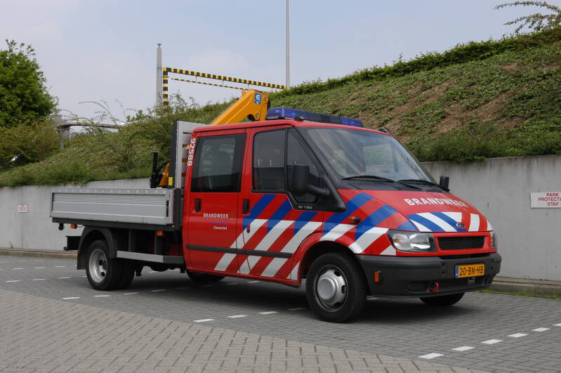 Kenteken: 20-BN-HB Roepnummer: 92-588 Type voertuig: PM7 Merk &amp; Type: Ford Transit 350L-PickUp Opbouw: Bouwjaar: 2004 In dienst: 2004 Uit dienst: 2011 Standplaats: Geleen