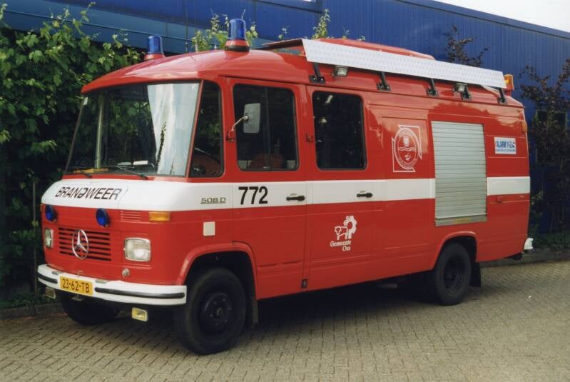 Kenteken: 23-62-TB Roepnummer: 772 Type voertuig: WO Merk &amp; Type: Mercedes Benz L508D35 Opbouw: ECF Bouwjaar: 1977 In dienst: 1992 Uit dienst: 2004