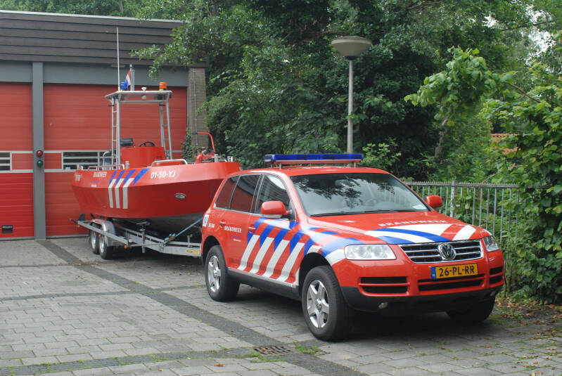 Kenteken: 26-PL-RR Roepnummer: 18-534 > 18-584 Type voertuig: DA Merk &amp; Type: Volkswagen Touareg TDi Opbouw: Bouwjaar: 2004 In dienst: 2004 Uit dienst: 2012