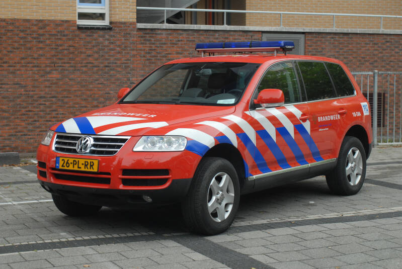 Kenteken: 26-PL-RR Roepnummer: 18-534 > 18-584 Type voertuig: DA Merk &amp; Type: Volkswagen Touareg TDi Opbouw: Bouwjaar: 2004 In dienst: 2004 Uit dienst: 2012