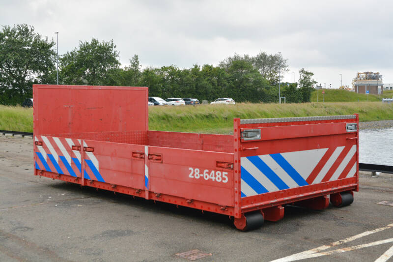 28-6485 Container