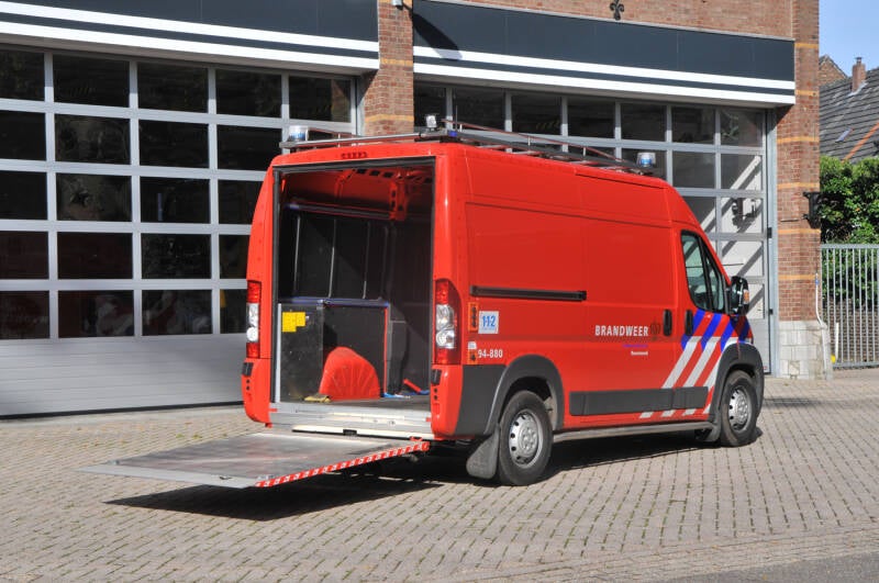 Kenteken: 3-VHG-23 Roepnummer: 94-880 > 23-5183 Type voertuig: GM3 Merk &amp; Type: Fiat Ducato Maxi 35-3,0 Opbouw: DFG Bouwjaar: 2010 In dienst: 2010 Uit dienst: 2018