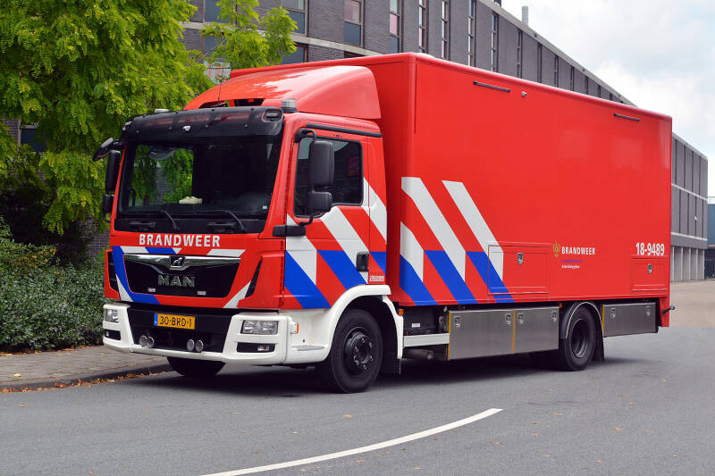 Kenteken: 30-BRD-1 Roepnummer: 18-9489 Type voertuig: VW-LO / AH Merk &amp; Type: MAN 10.220BL[TGL] Opbouw: Kenbri-Elcar Bouwjaar: 2020 In dienst: 2020 Uit dienst: