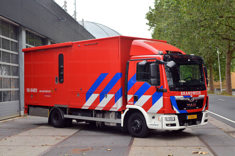 Kenteken: 30-BRD-1 Roepnummer: 18-9489 Type voertuig: VW-LO / AH Merk &amp; Type: MAN 10.220BL[TGL] Opbouw: Kenbri-Elcar Bouwjaar: 2020 In dienst: 2020 Uit dienst: