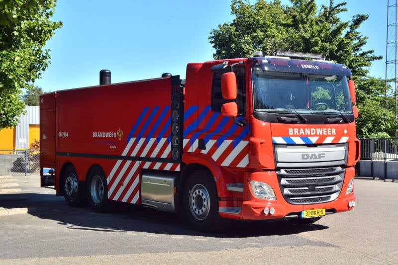 Kenteken: 31-BKH-5 Roepnummer: 06-7364 > 06-1261 Type voertuig: TW2 LD3000 T15600 Merk &amp; Type: DAF CF370FAN520 Opbouw: deBurgh-IFFS-Schlingmann Bouwjaar: 2017 In dienst: 2018 Uit dienst: