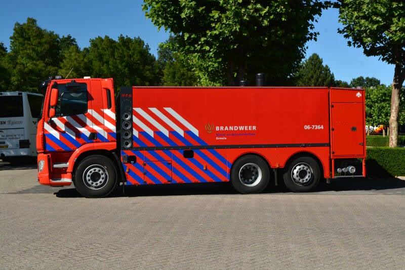 Kenteken: 31-BKH-5 Roepnummer: 06-7364 > 06-1261 Type voertuig: TW2 LD3000 T15600 Merk &amp; Type: DAF CF370FAN520 Opbouw: deBurgh-IFFS-Schlingmann Bouwjaar: 2017 In dienst: 2018 Uit dienst: