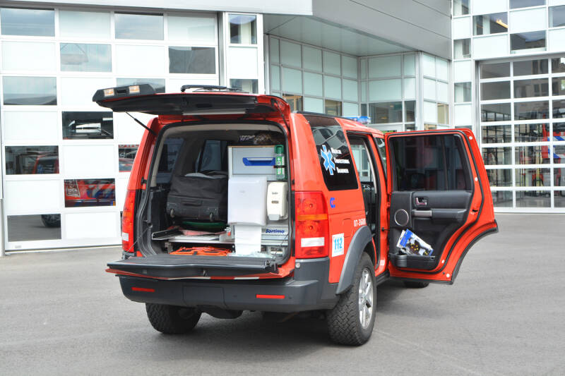 Kenteken: 35-JNZ-6 Roepnummer: 07-3680 Type voertuig: DA-FRB Merk &amp; Type: Landrover Discovery-3 Opbouw: C&amp;C-Products Bouwjaar: 2009 In dienst: 2009 Uit dienst: 2021